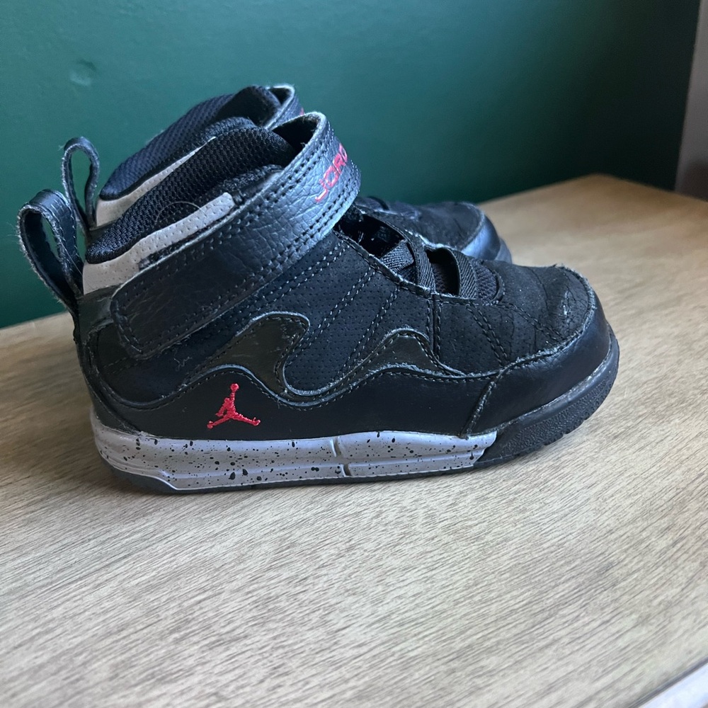 Toddler Jordan Flight TR 97 sneakers